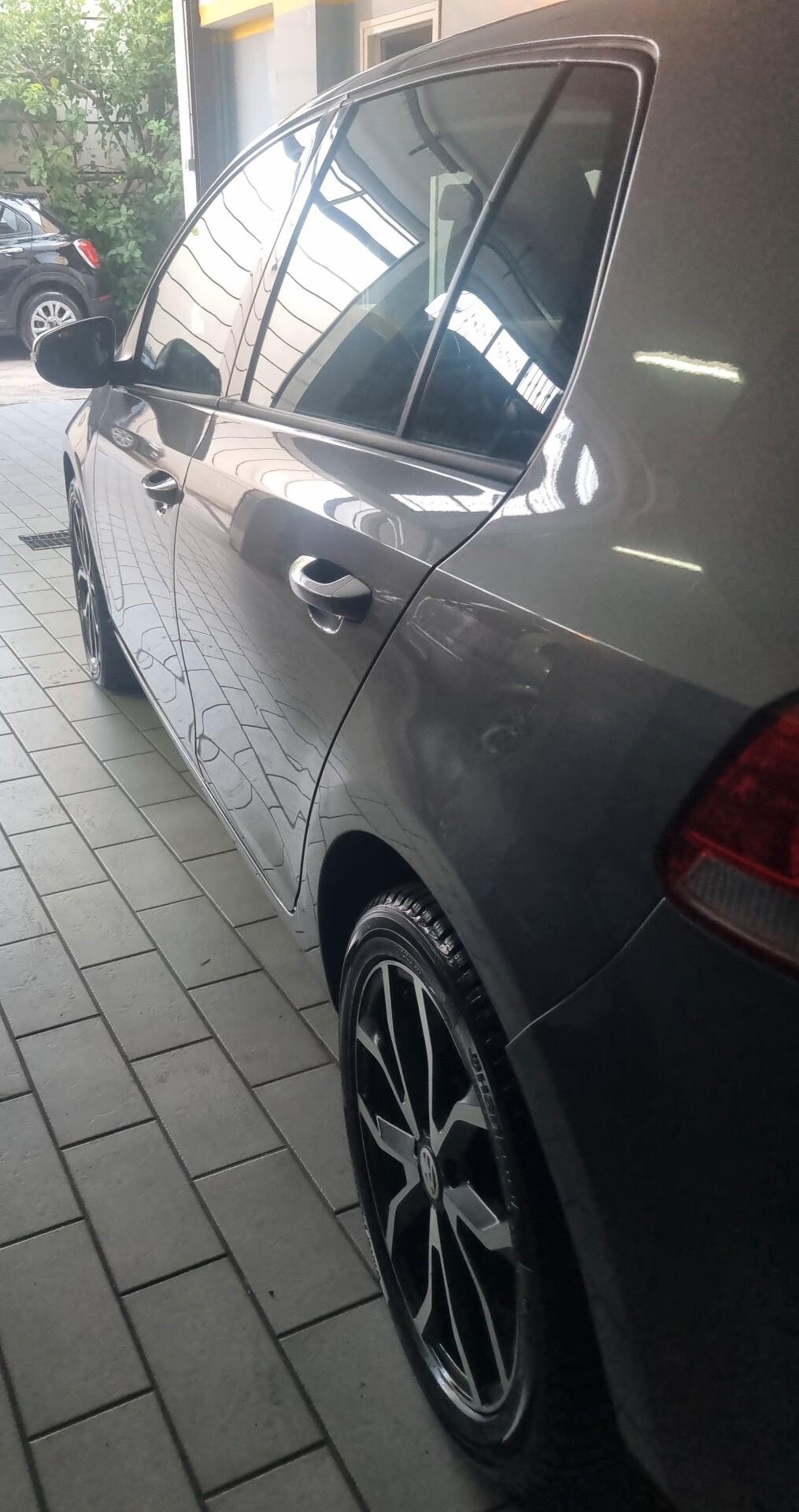 Volkswagen Golf 1.6 TDI DPF 5p. Highline