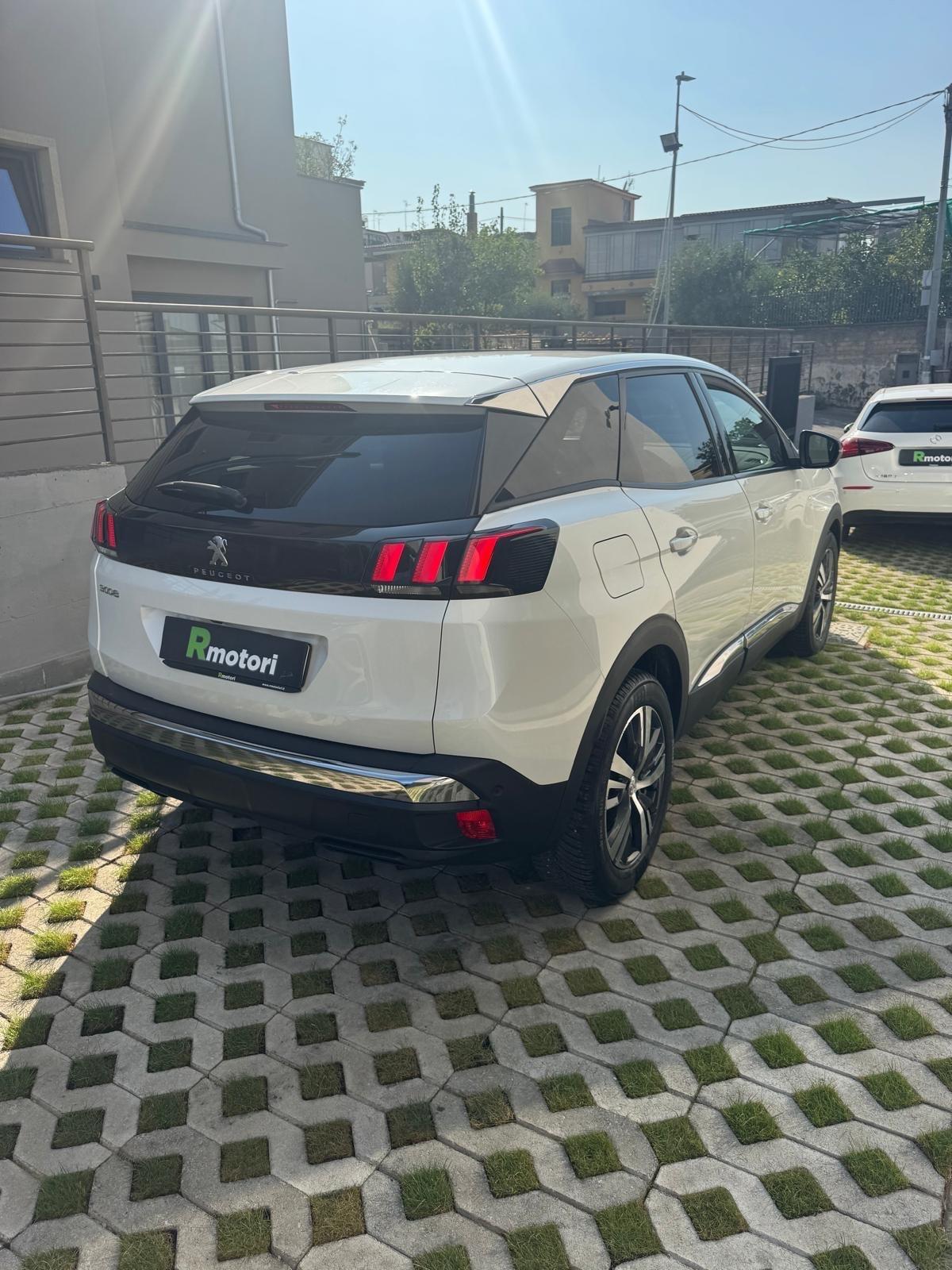 Peugeot 3008 BlueHDi 130 S&S EAT8 Allure