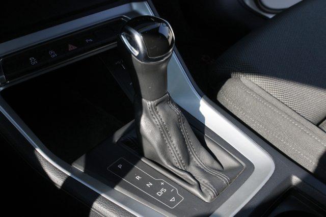 AUDI Q3 35 TFSI S tronic Business Advanced
