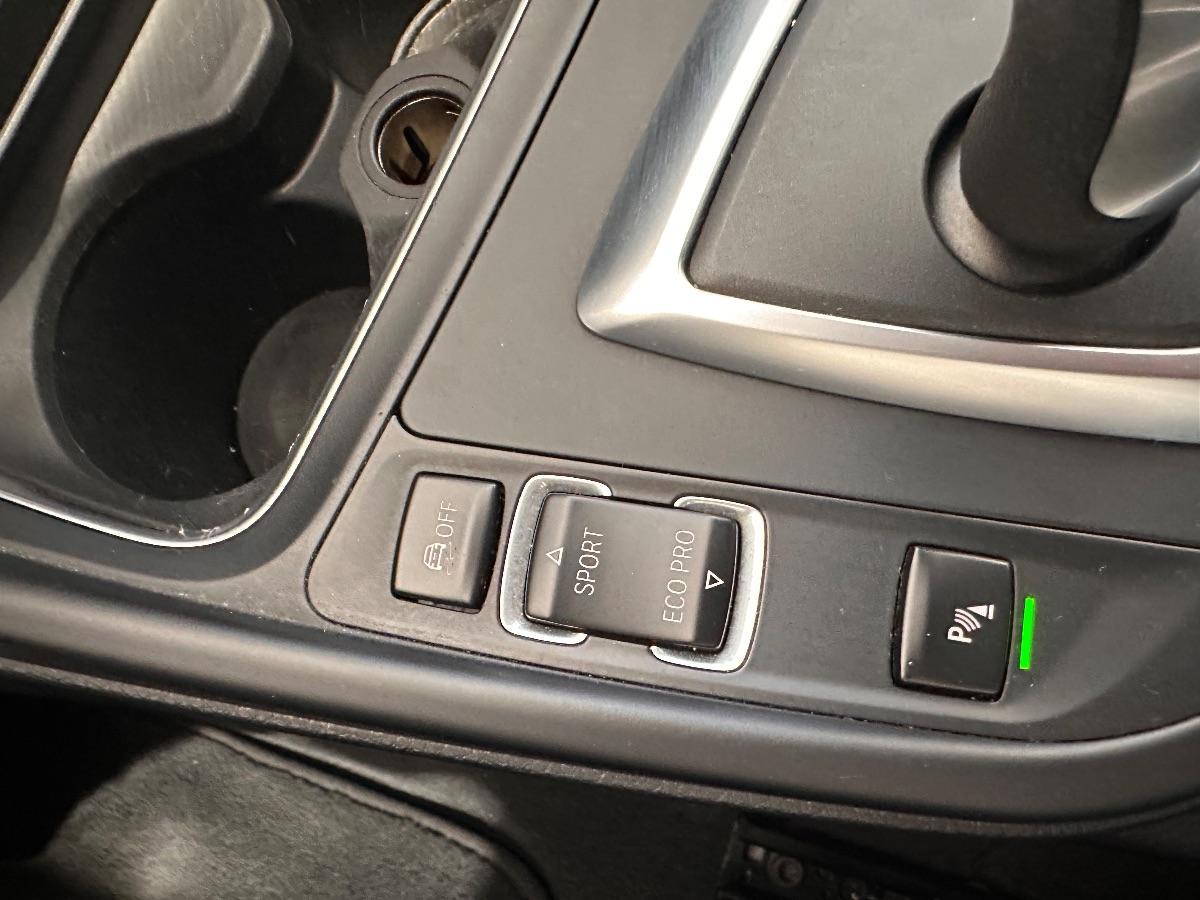 BMW - Serie 3 Touring - 320d Touring Luxury