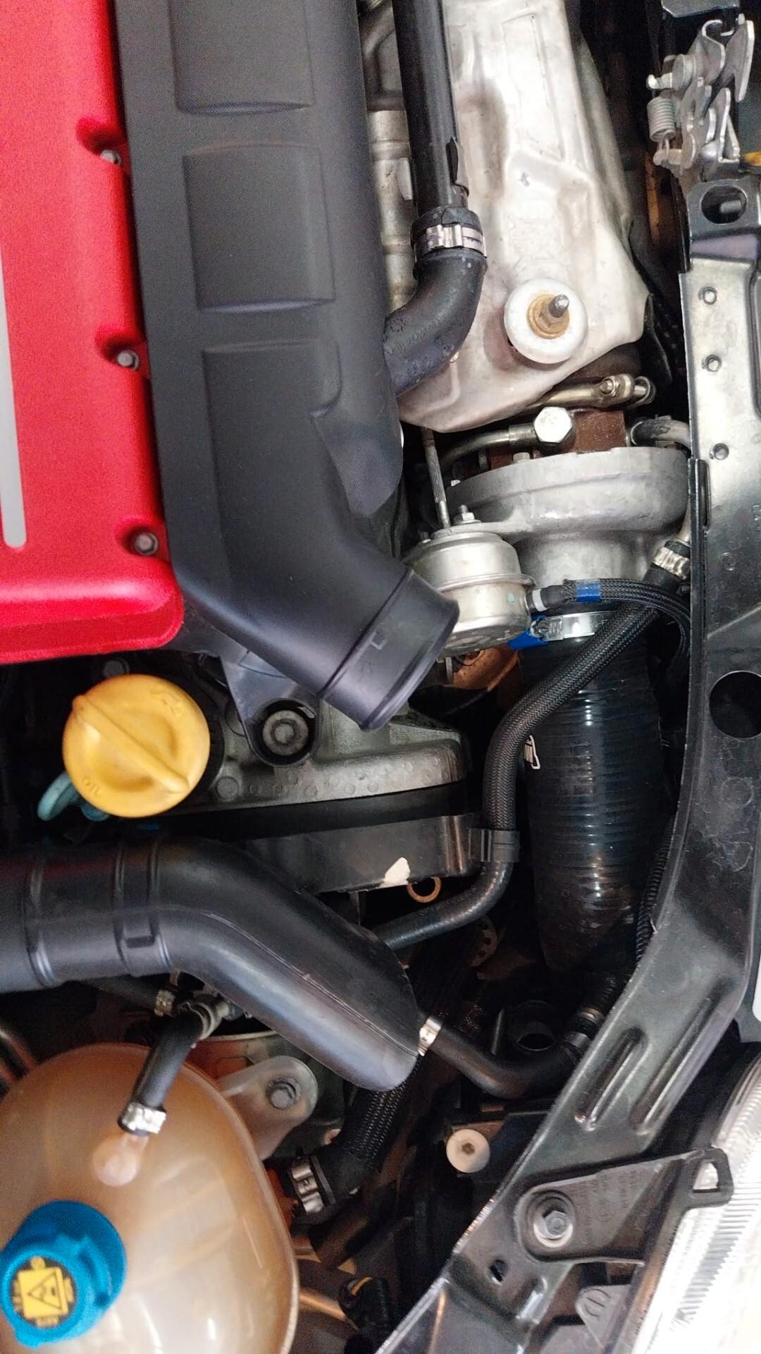 Abarth 595 1.4 Turbo T-Jet 180 CV Esseesse