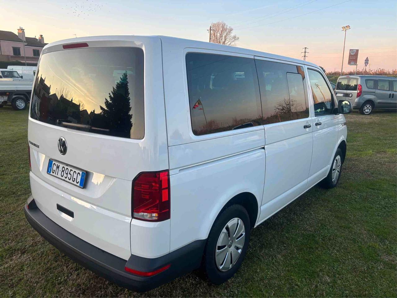 Volkswagen Caravelle T6.1 2.0 TDI 110CV PC Trendline