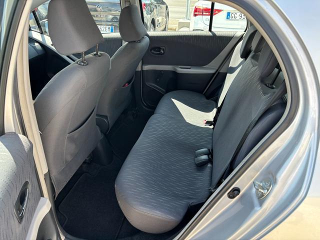 TOYOTA Yaris 1.3 5 porte Sol NEOPATENTATI