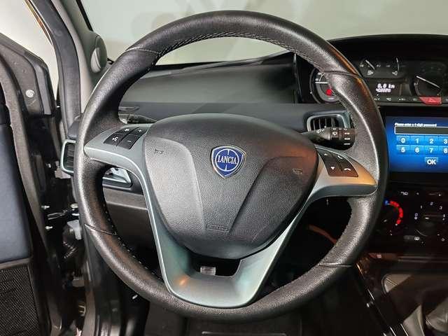 Lancia Ypsilon 1.0 Hybrid 70cv Gold Car Play + Telecamera