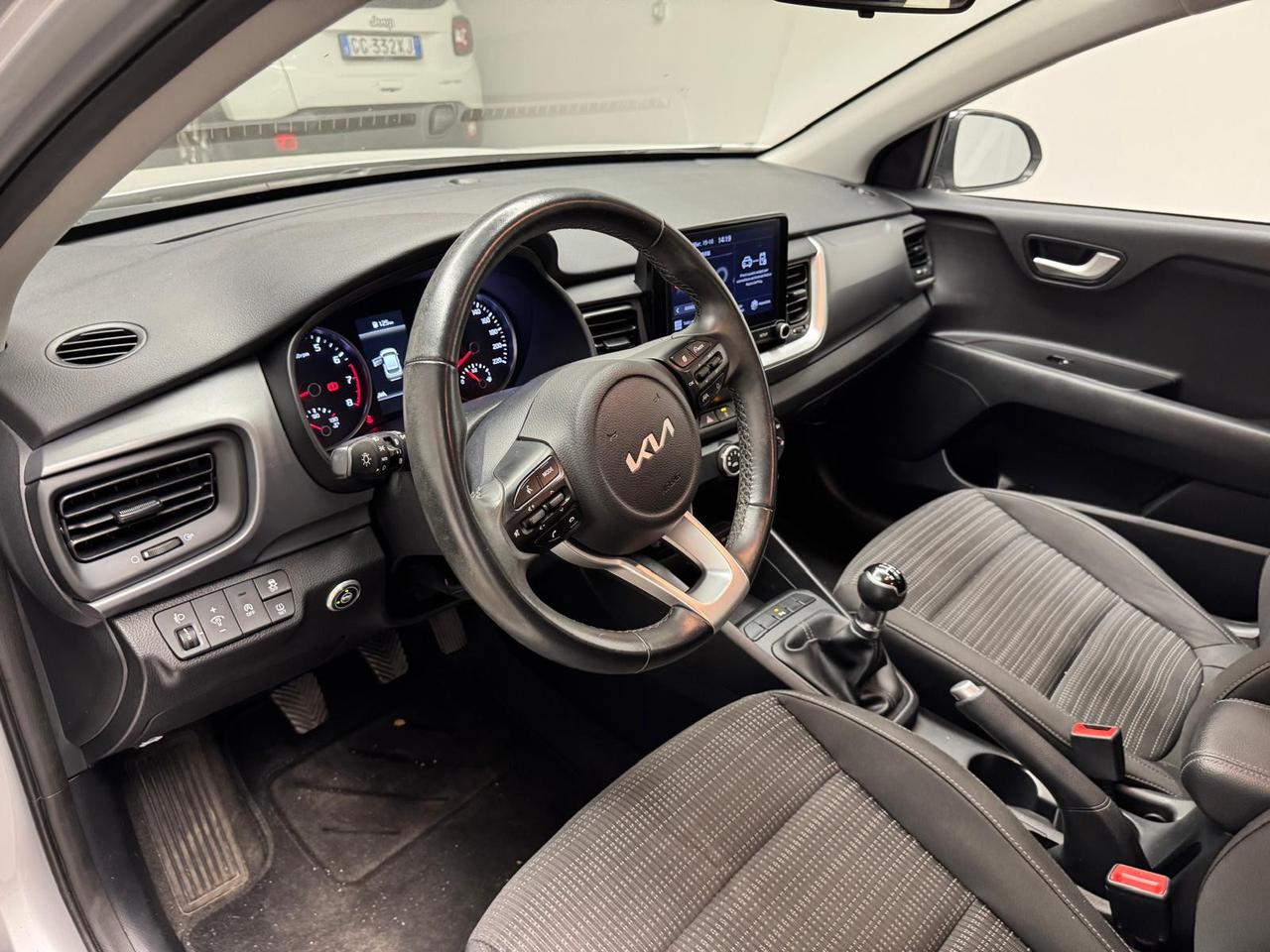 KIA Stonic - Stonic 1.2 Style s/Design Pack ecogpl 82cv