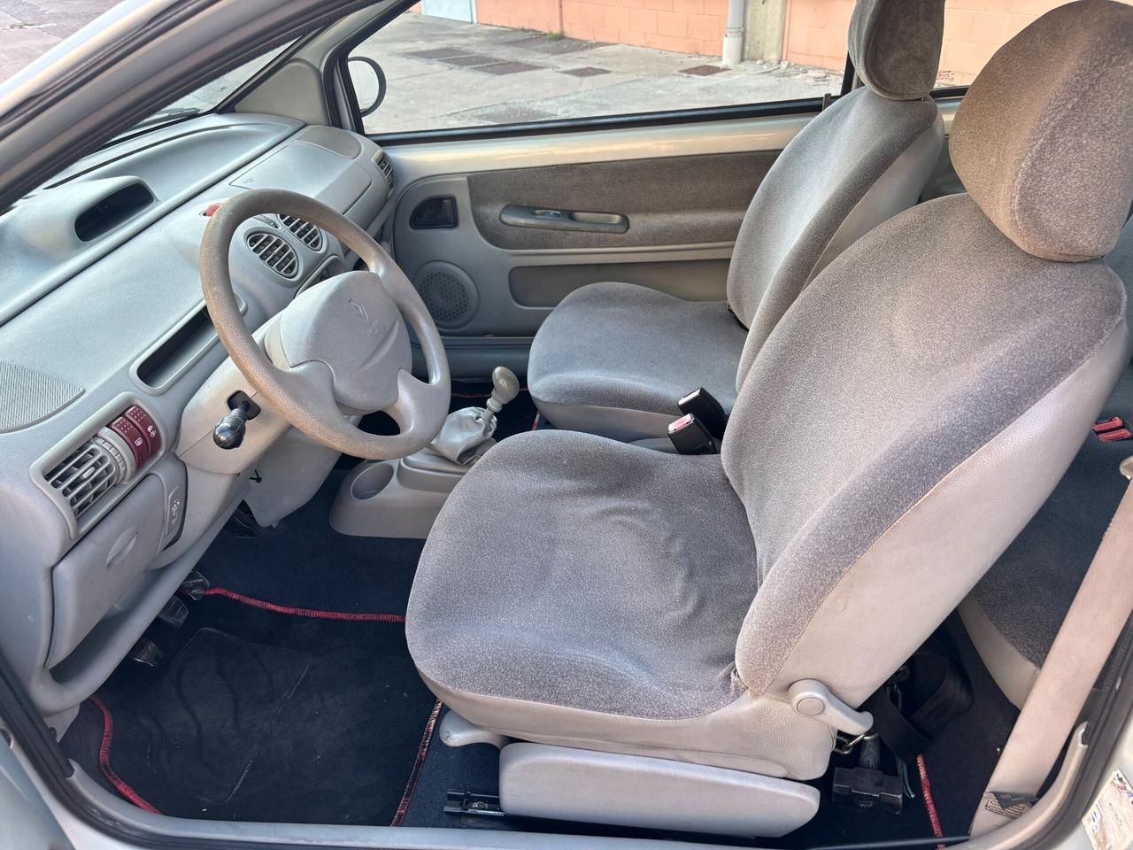 Renault Twingo 1.2i cat Authentique