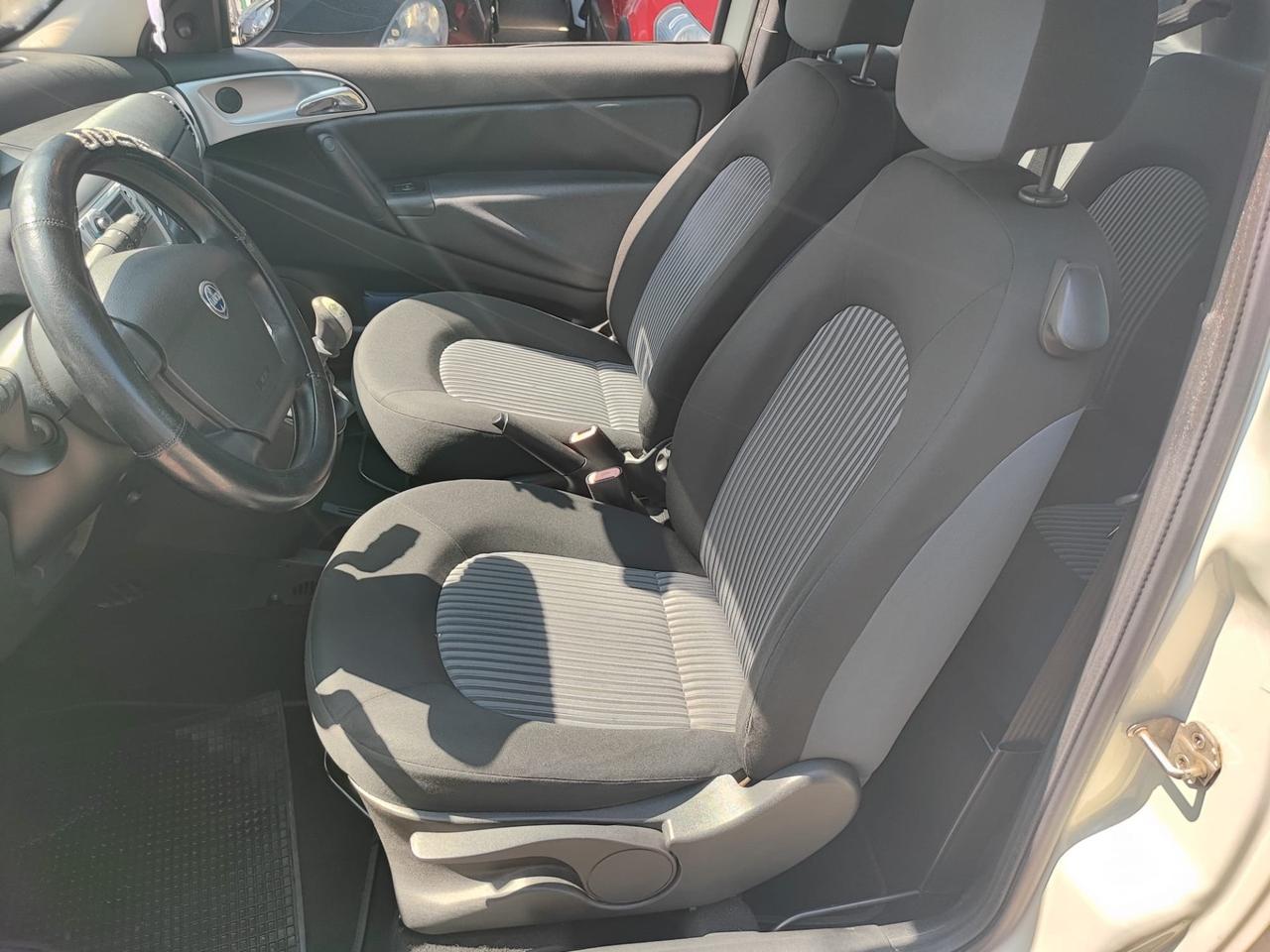 Lancia Ypsilon 1.2 Argento