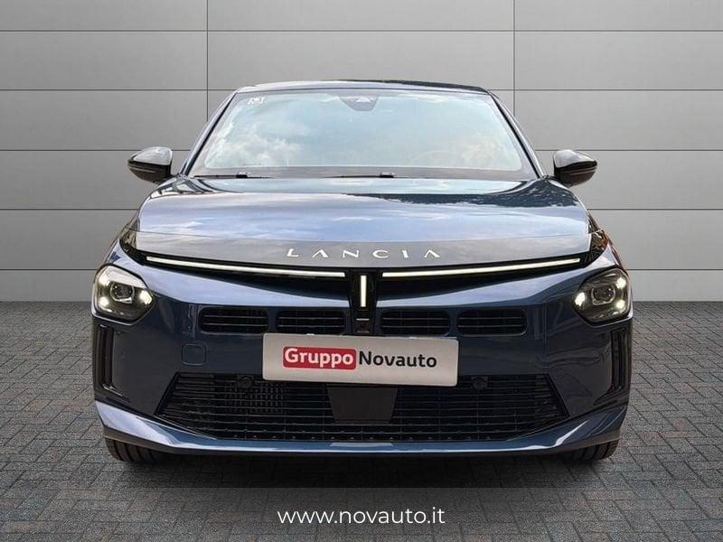 Lancia Ypsilon Ibrida Ibrida Edizione Limitata Cassina e-DCT