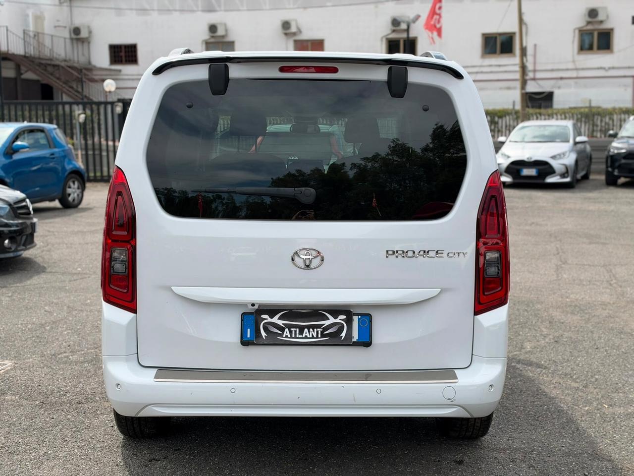 Toyota Proace City Verso 1.5D 130 CV S&S L2 A/T Luxury