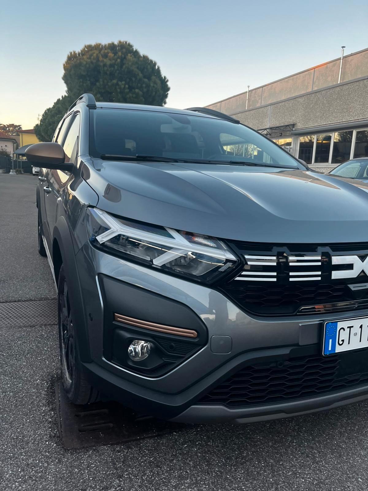 Dacia Jogger 1.6 Hybrid 140 7 posti Expression