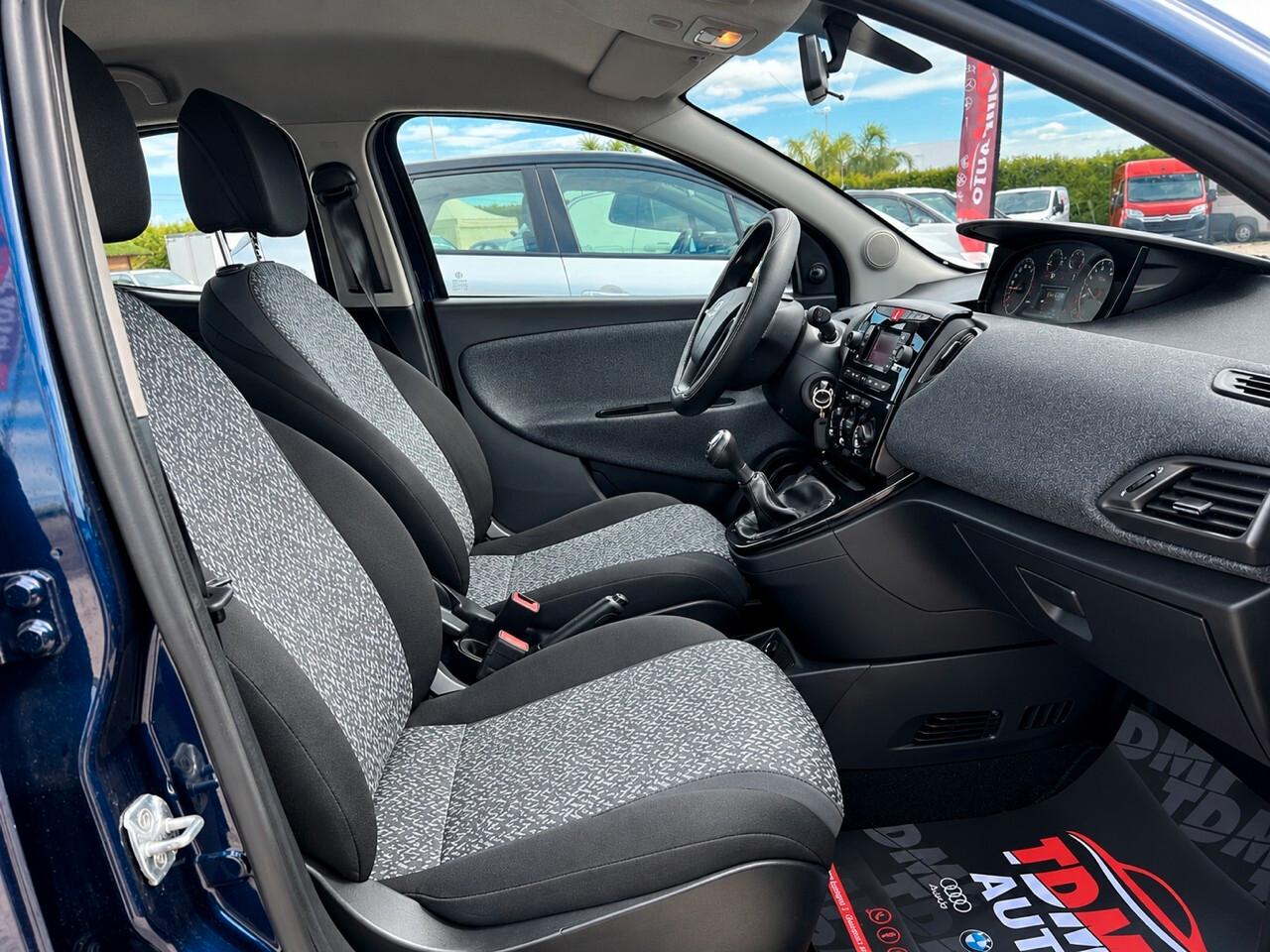 Lancia Ypsilon 1.3 MJT 95 CV 5 porte