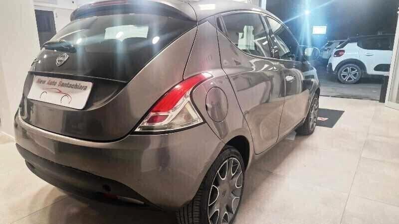 Lancia Ypsilon 1.3 M-Jet 95 CV S&S Gold