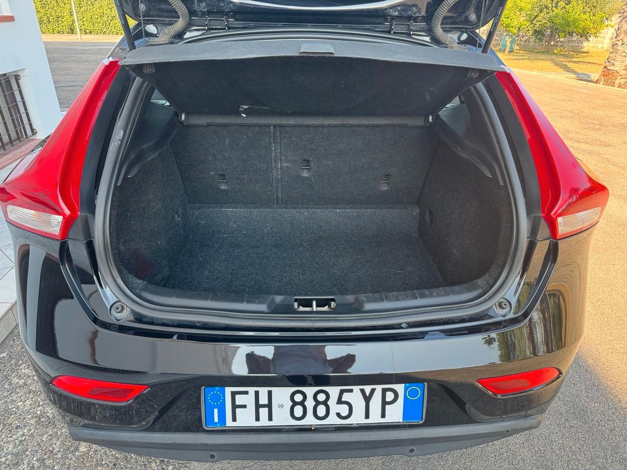 Volvo V40 D2