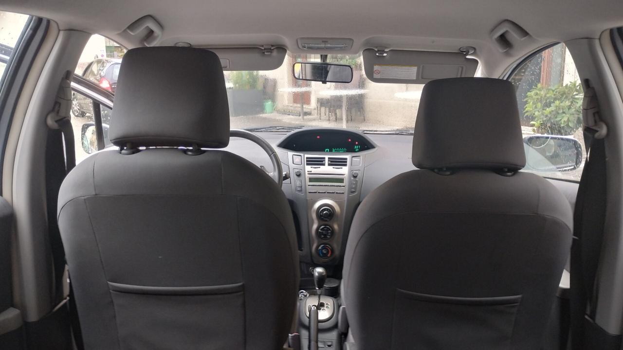 Toyota Yaris 1.3 5 porte M-MT Sol NEOPATENTATI