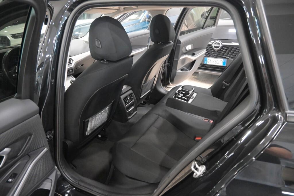 Bmw 320 318d 48V Touring Business Advantage