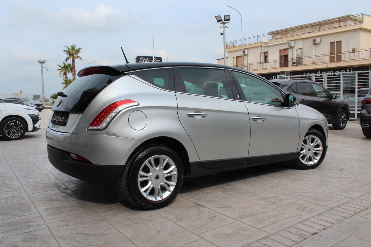 Lancia Delta 2.0 MJT DPF Argento