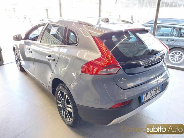 VOLVO V40 Cross Country D2 Geartronic Pro (Garanzia 12 Mesi)
