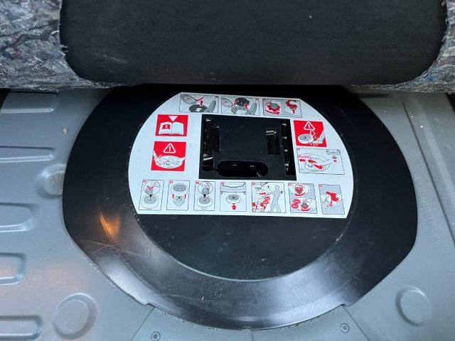 RENAULT Clio 1.2 75CV 5 porte Zen