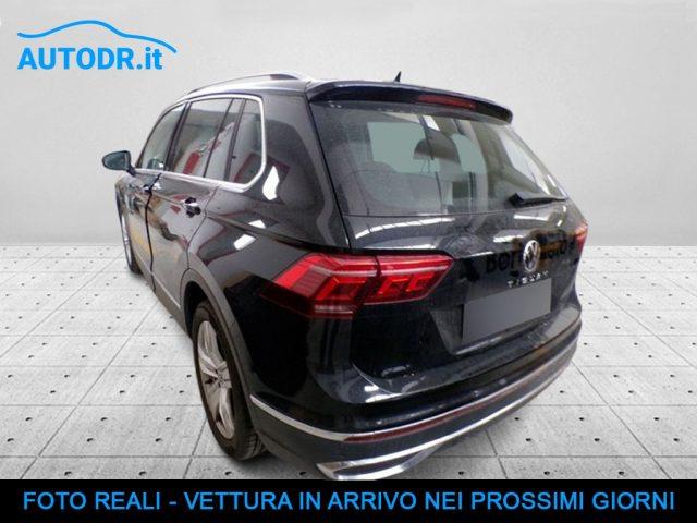 VOLKSWAGEN Tiguan 2.0 TDI 150CV DSG Elegance Fari Matrix, Cerchi 19