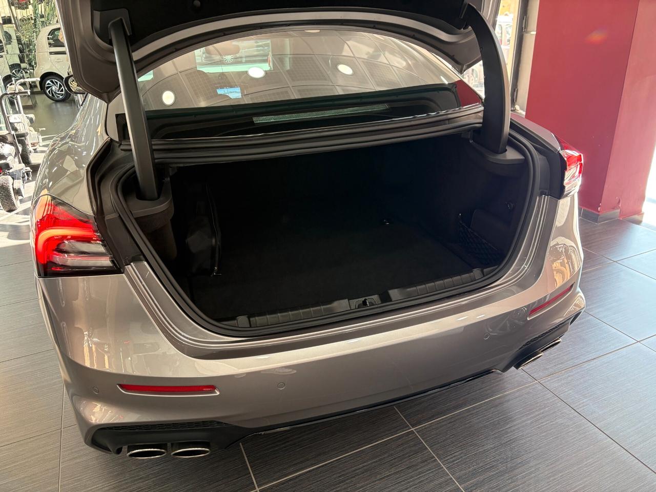 Maserati Ghibli 3.0 V6 Modena 350cv RWD auto ITALIANA
