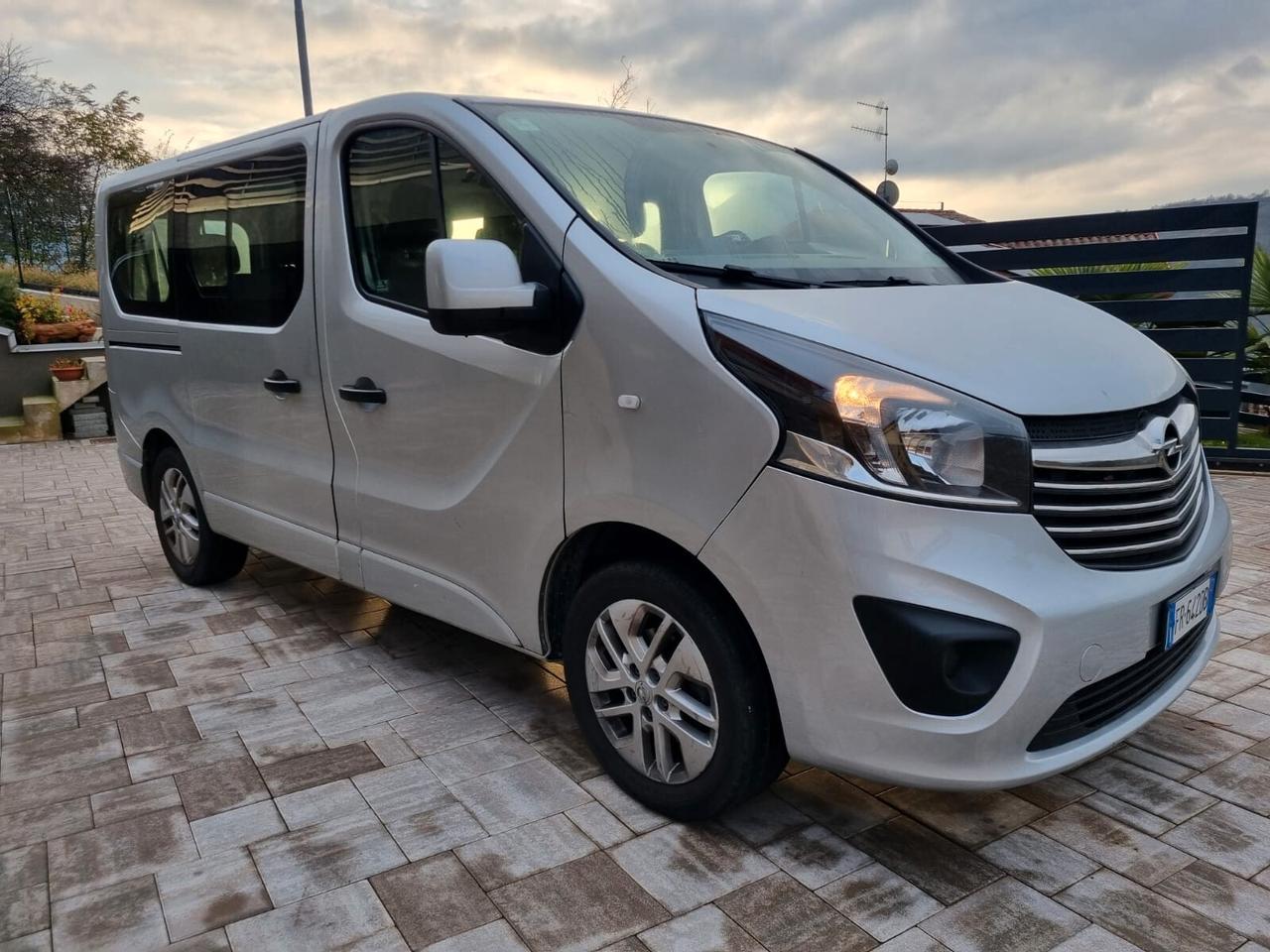 Opel Vivaro OPEL VIVARO 1.6 BITURBO ECOFLEX 9 POSTI