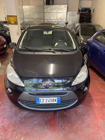 Ford Ka 1.2 8V 69 CV Black&White Edition