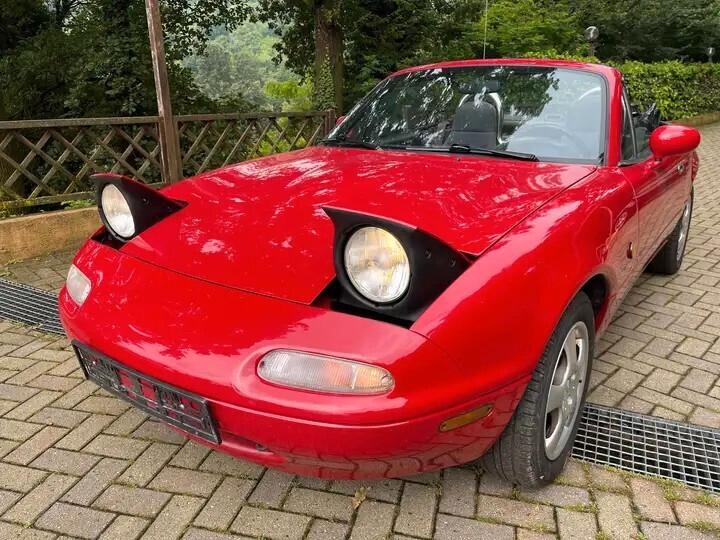Mazda MX-5 1.6i 16V cat