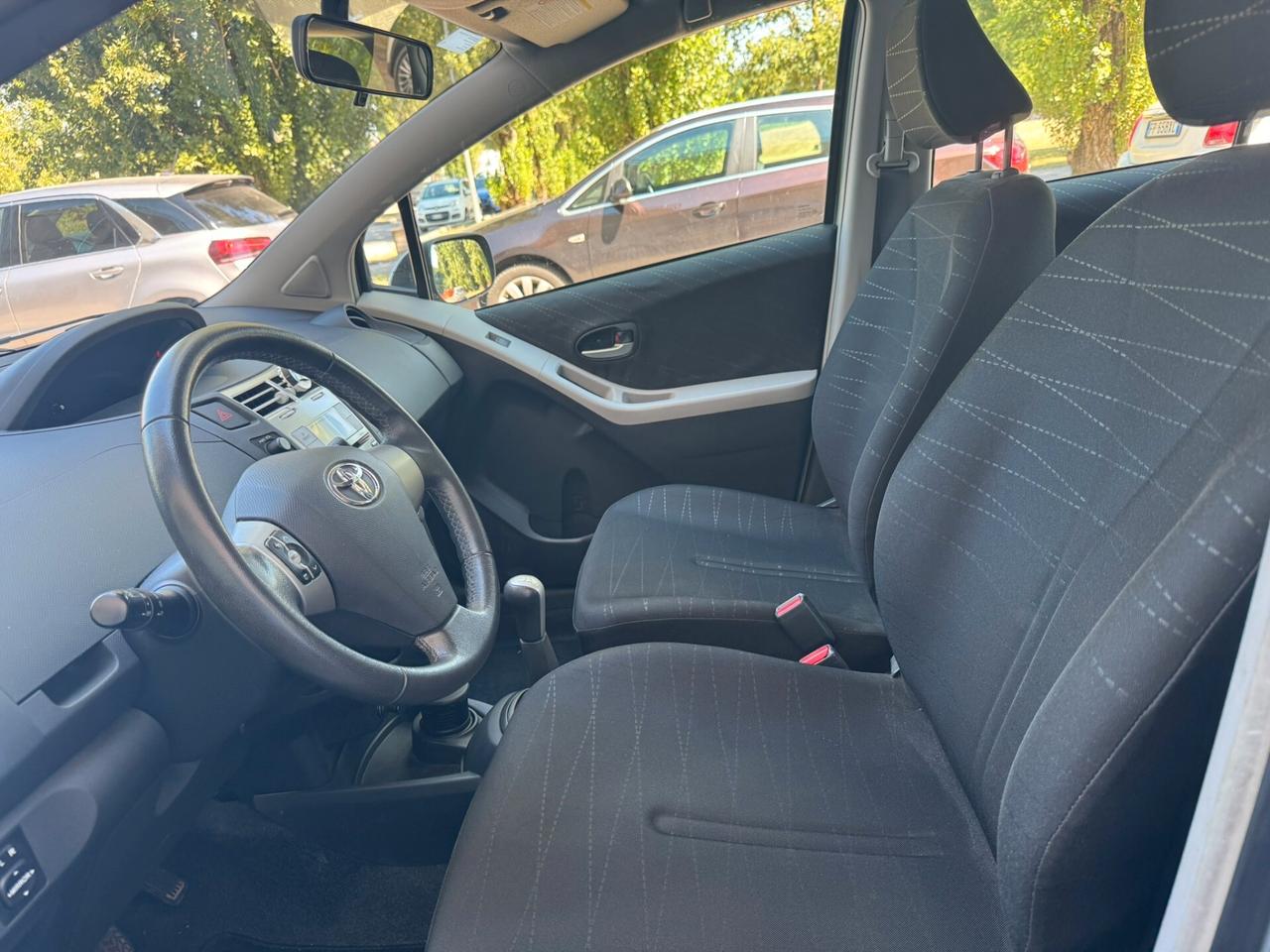 Toyota Yaris 1.3 5 porte Sol