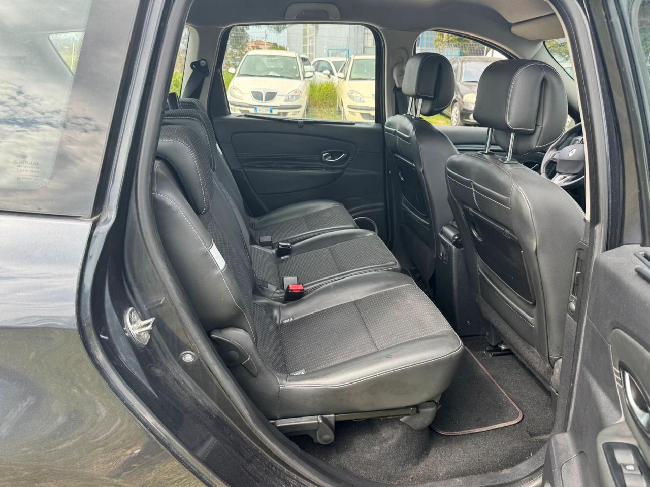 Renault Scenic 1.5 dCi 7 posti SOLO 98.000 KM