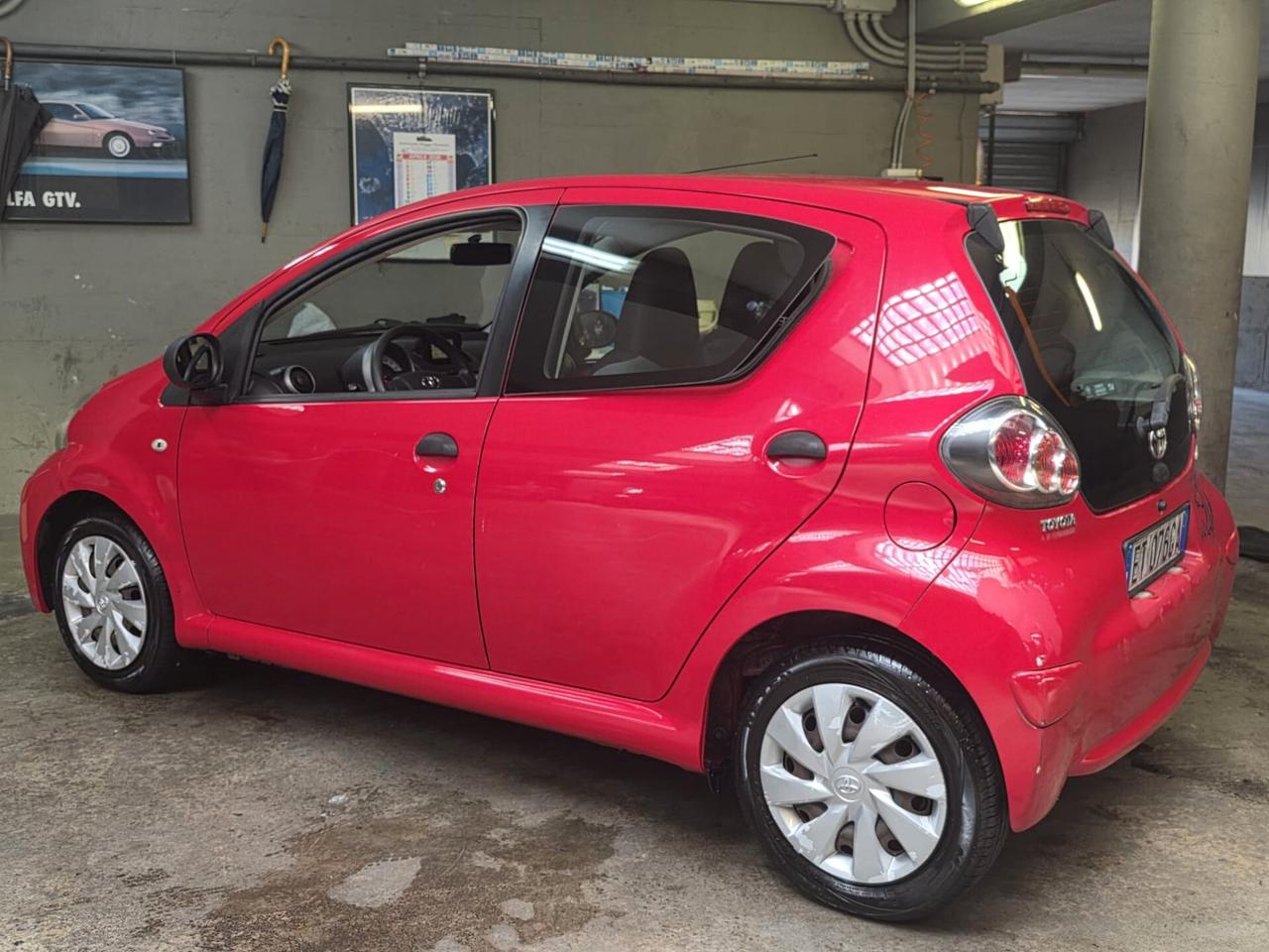 Toyota Aygo 1.0 12V VVT-i 5 porte Active Connect