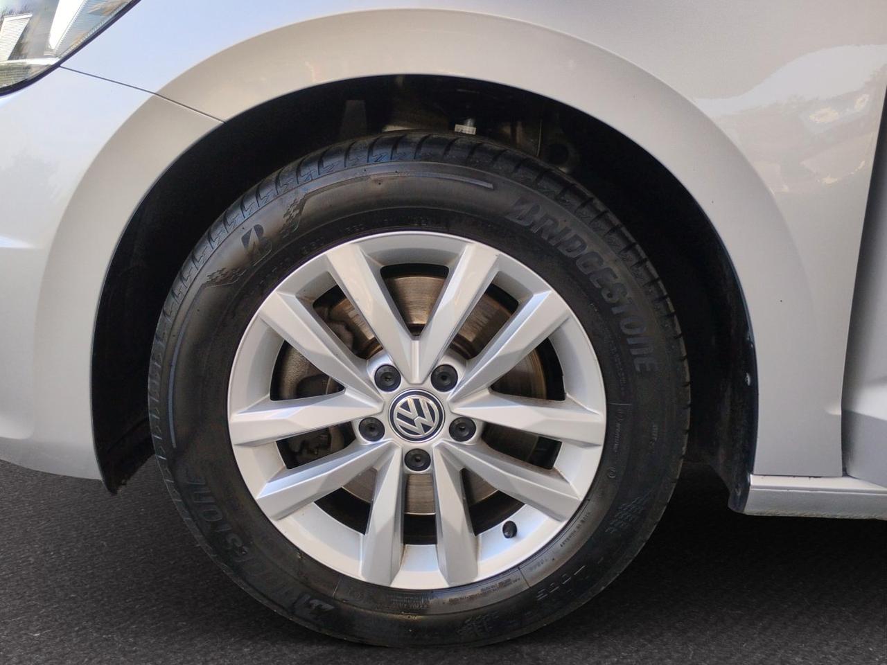 Volkswagen Touran 1.6 tdi Highline 115cv.NAVI.UNICO PROPRIETARIO