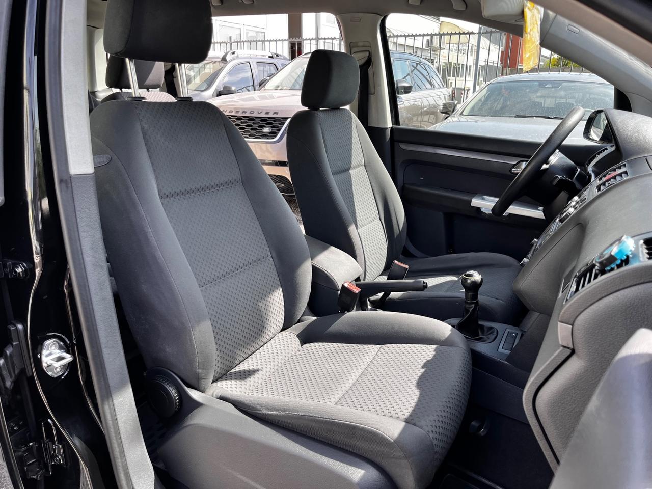 Volkswagen Touran 1.9 TDI 101CV 7 POSTI