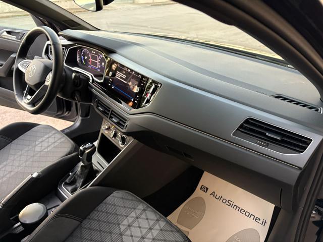 VOLKSWAGEN Taigo 1.0 TSI 110 CV DSG R-Line TETTO APR/PAN