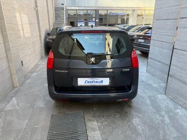PEUGEOT 5008 1.6 HDi 115CV Allure 7 Posti