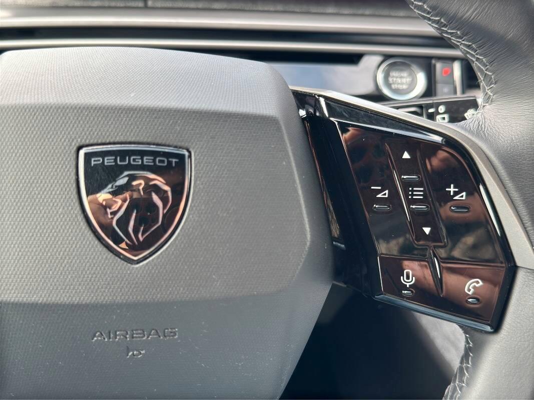 Peugeot 5008 1.2 hybrid Allure 145cv 7 posti Automatica