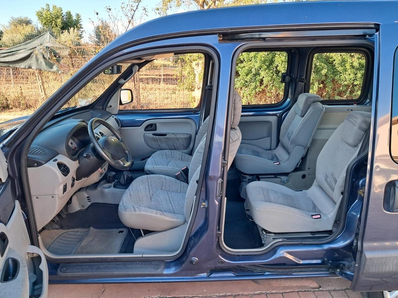 Renault Kangoo TRASPORTO DISABILI PIANALE RIBASSATO UNIPRO