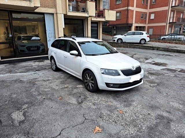 Skoda Octavia 2.0 TDI CR 4x4 Wagon Style