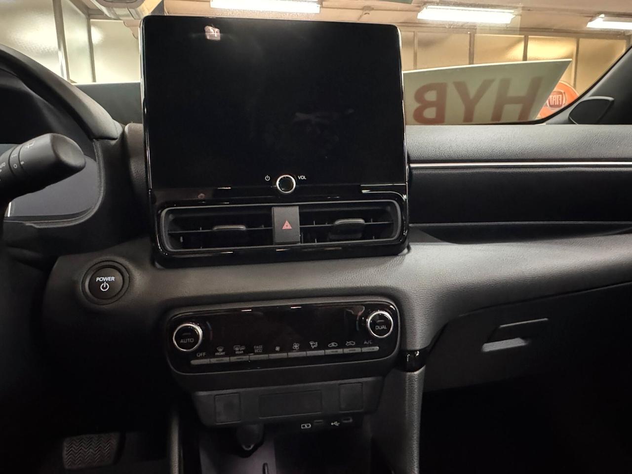 Toyota Yaris 1.5 130 Hybrid 5 porte Lounge