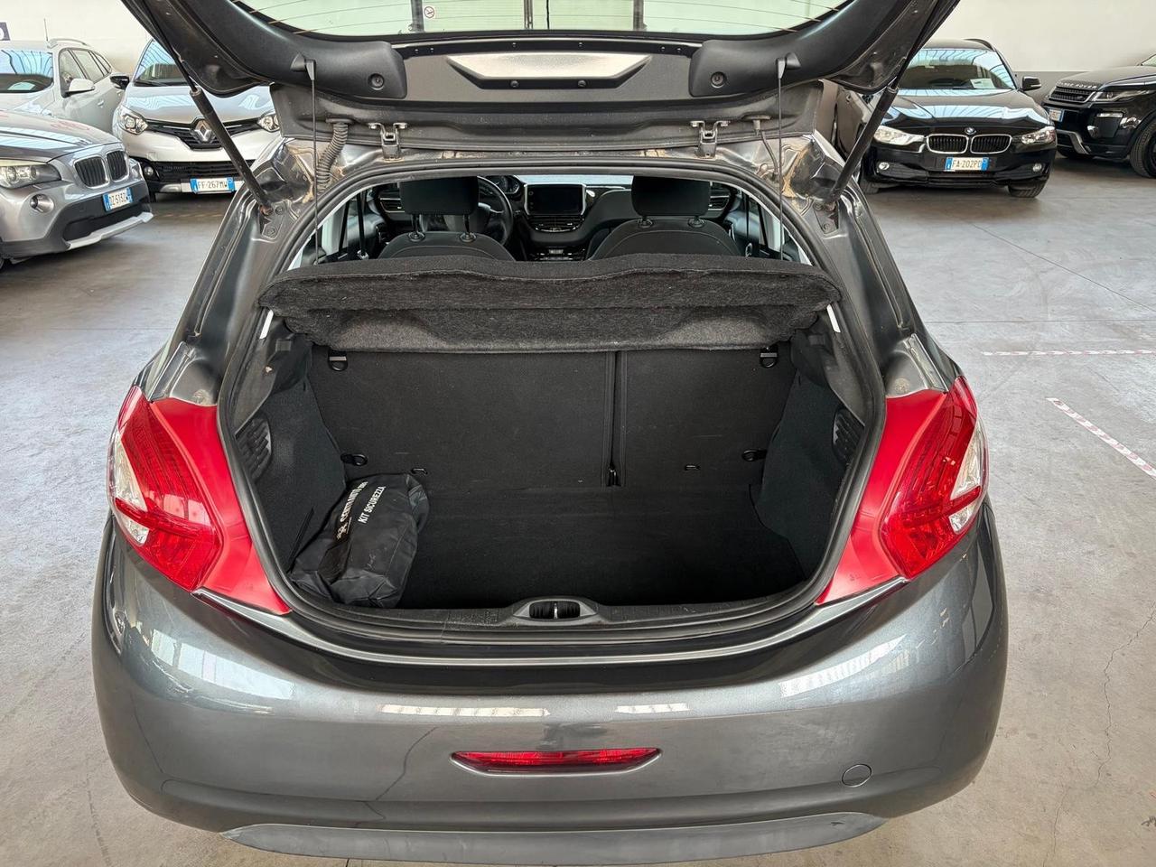 Peugeot 208 1.2 VTi 82 CV 5 porte Allure