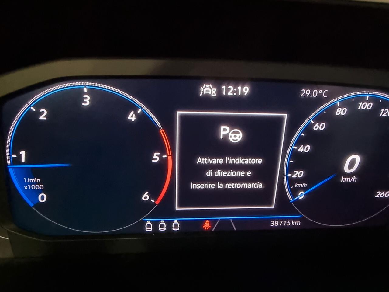 Volkswagen T-Roc 2.0 TDI SCR R-Line GARANZIA UFFICIALE VW FINO AL 2028 o 80000 KM