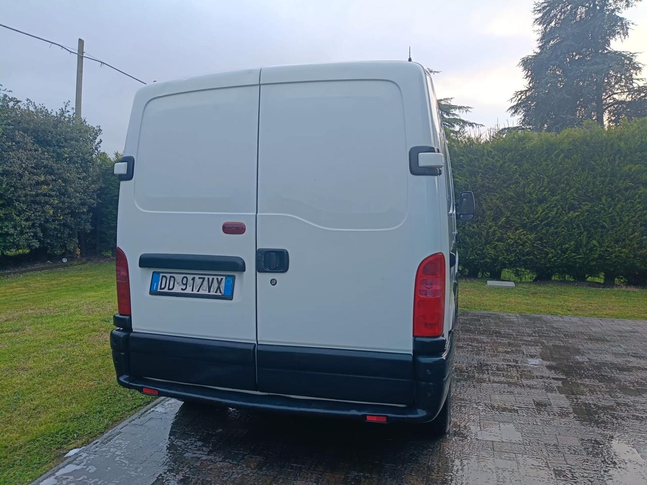 NISSAN INTERSTAR 2.5 CDI - 2006