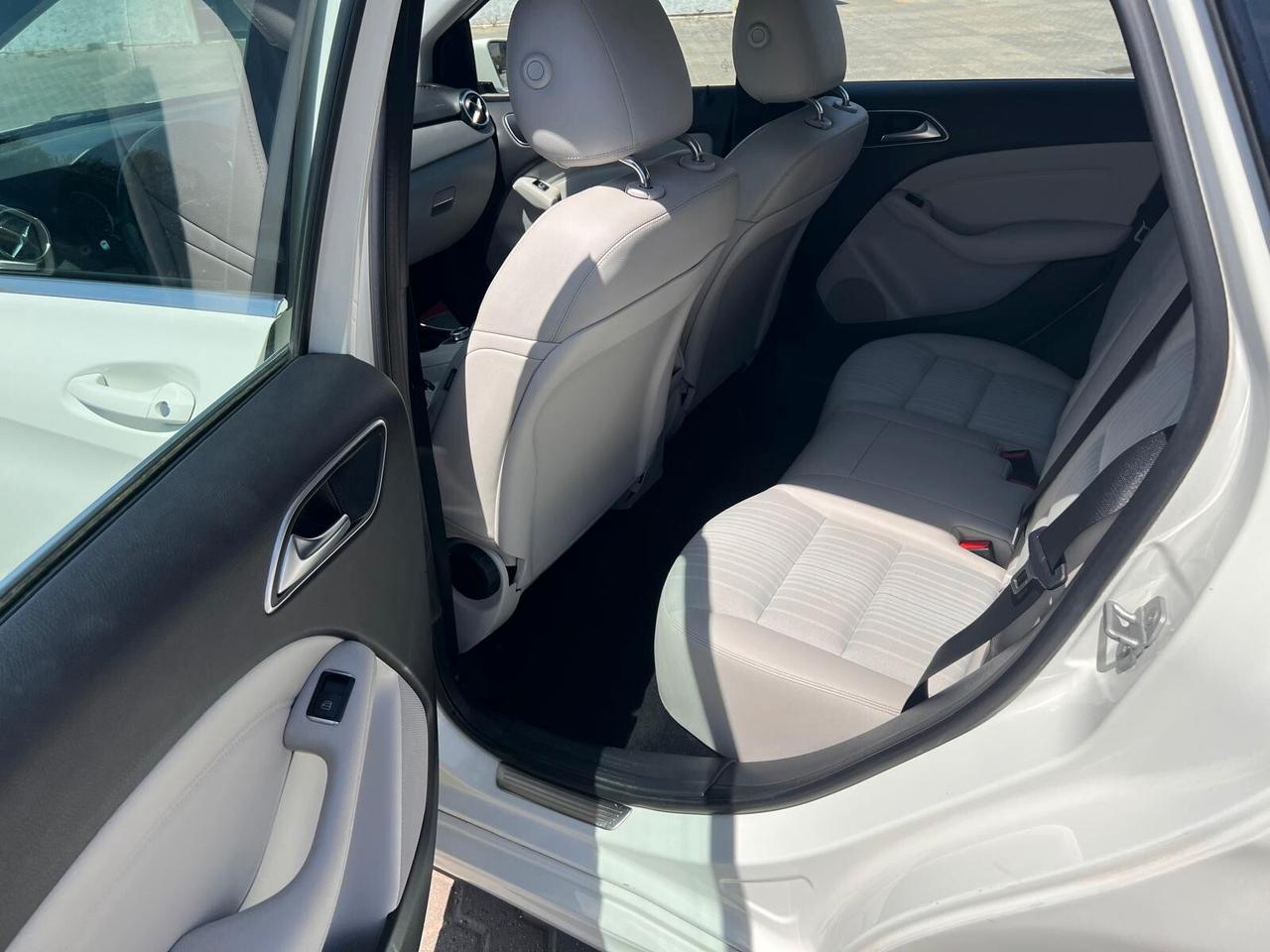 Mercedes-benz B 180 B 180 CDI Automatic Premium