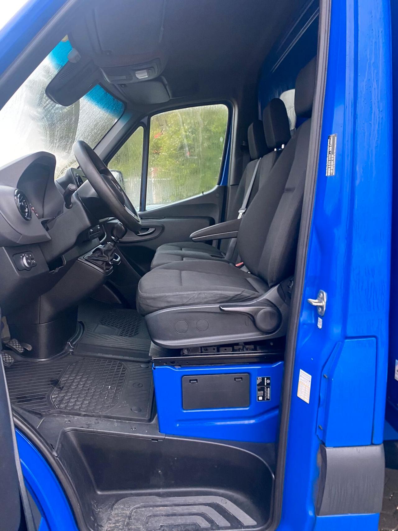 Mercedes-Benz Sprinter 416 CDI – 163 CV – Gemellato con sponda