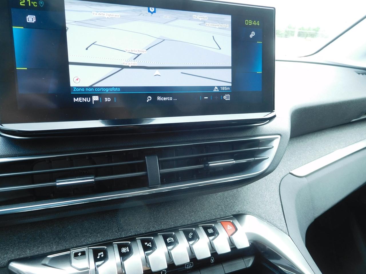 Peugeot 3008 Hybrid4 300 e-EAT8 Allure 4X4