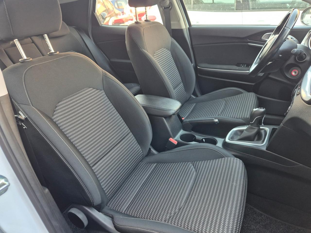 Kia Ceed 1.0 T-GDi 120 GPL Style