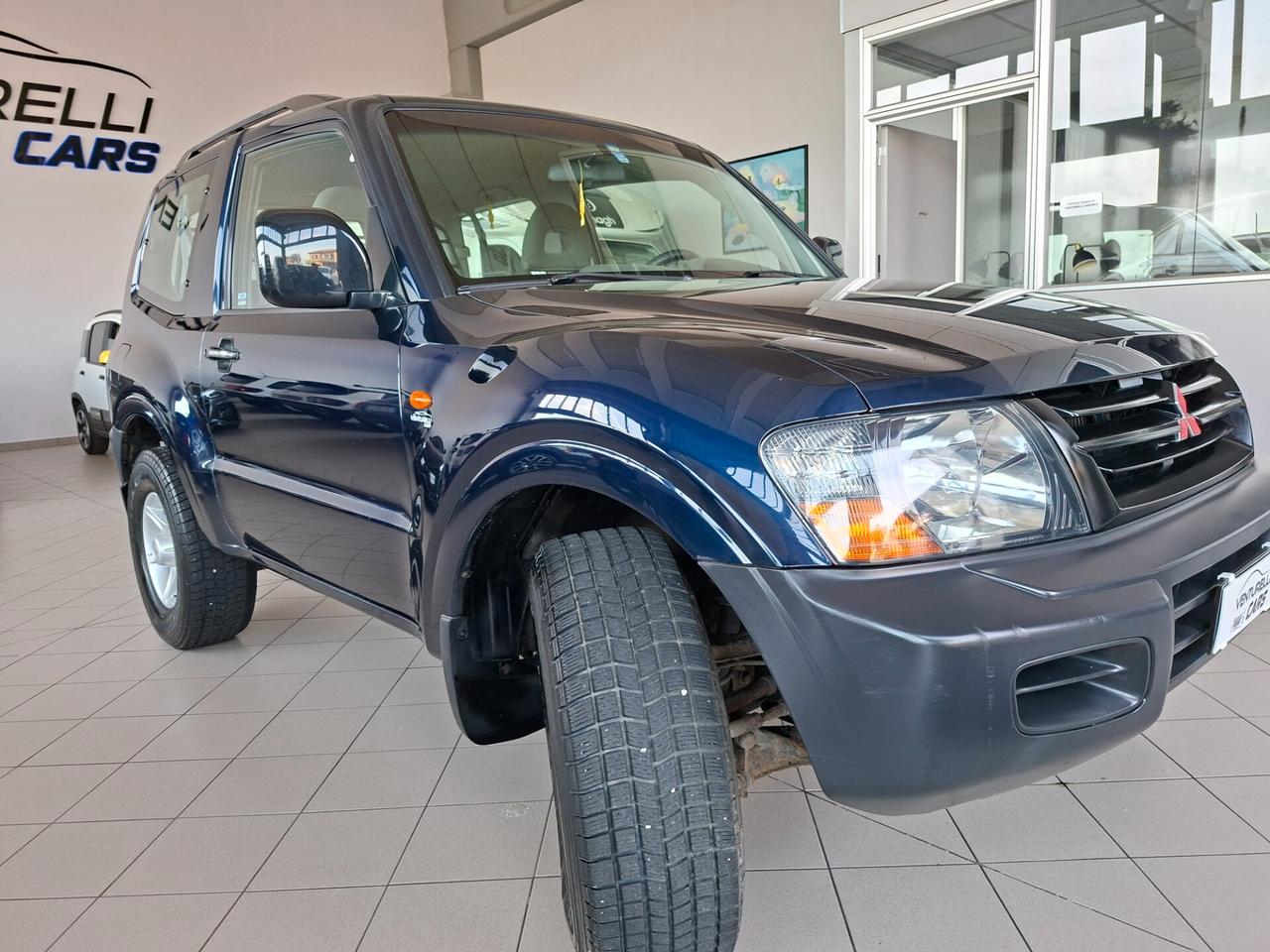 Mitsubishi Pajero 2.5 TDI 3p. GLS1 Autocarro