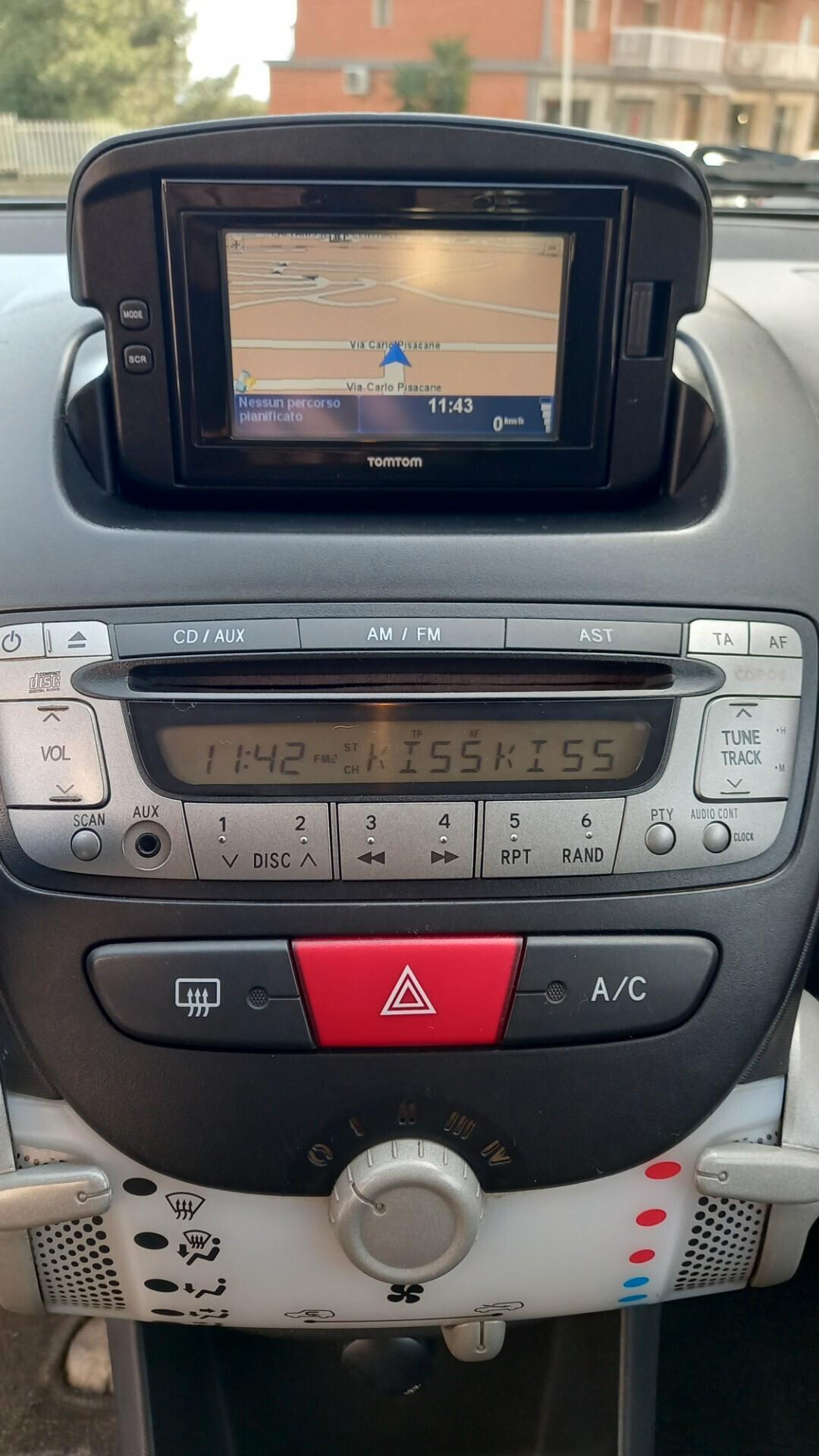 Toyota Aygo 1.0 12V VVT-i 3 porte Lounge Connect MMT