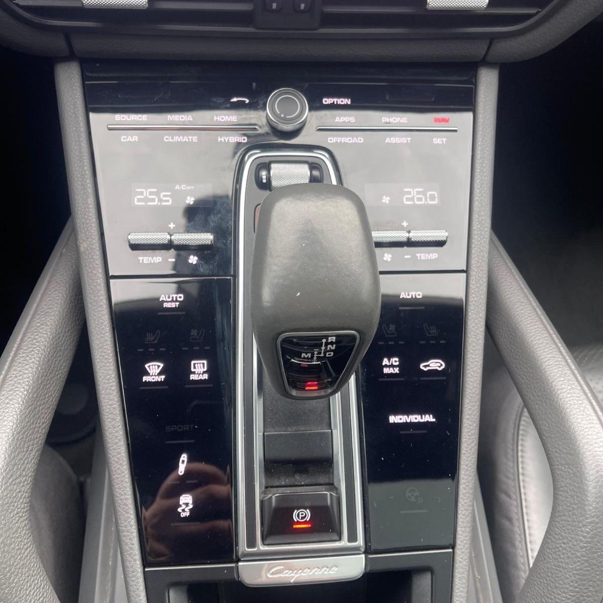 PORSCHE - Cayenne COUPE - 3.0 V6 E-Hybrid