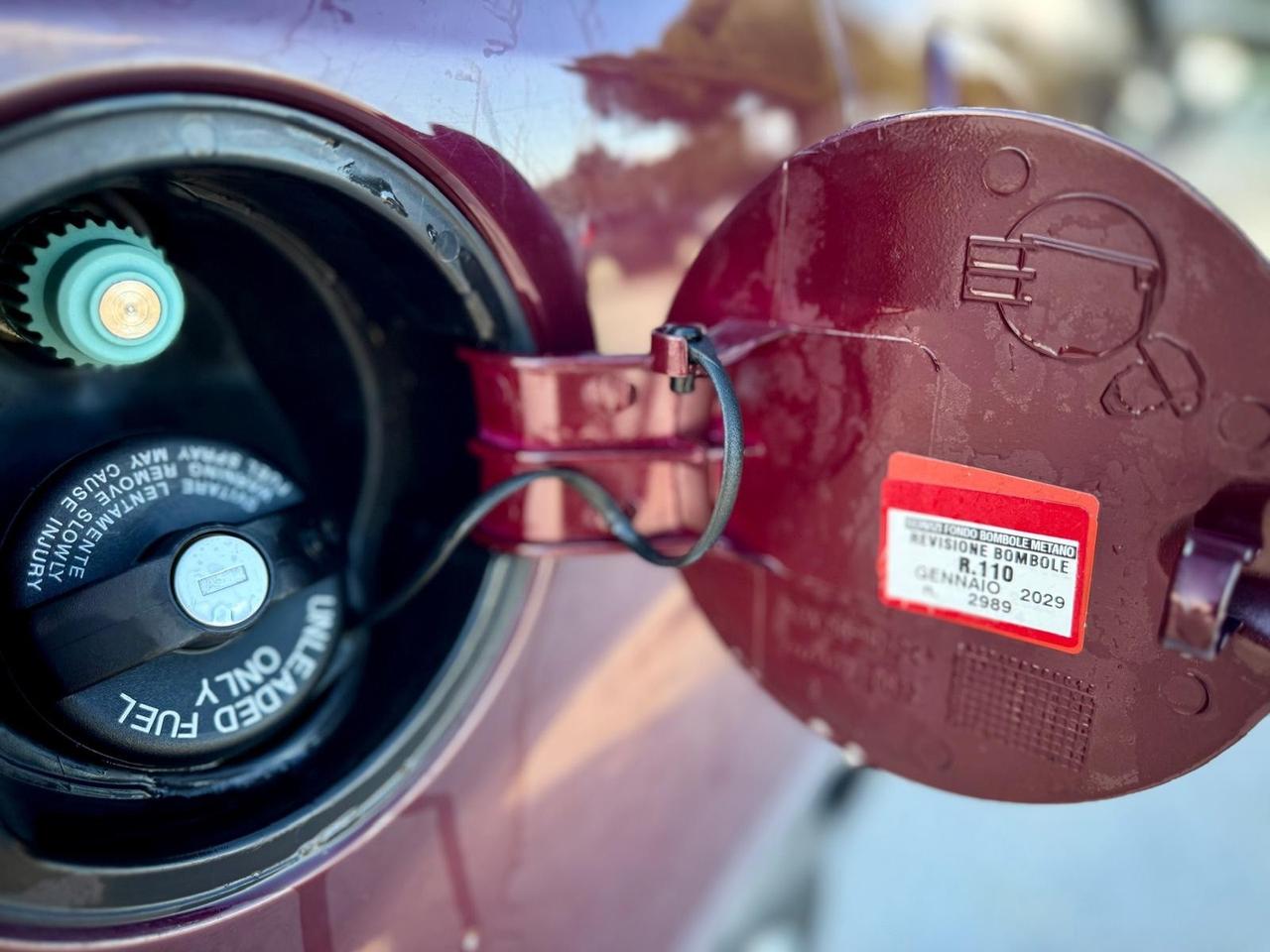 Fiat grande Punto evo 1.4 natural power Neopatentati UNIPRO