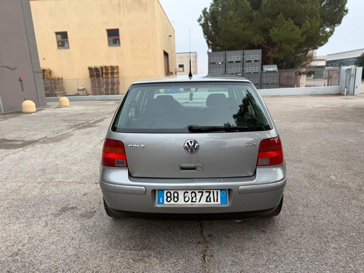 VW GOLF 4 1.9 TDI 2003 12 MESI DI GARANZIA